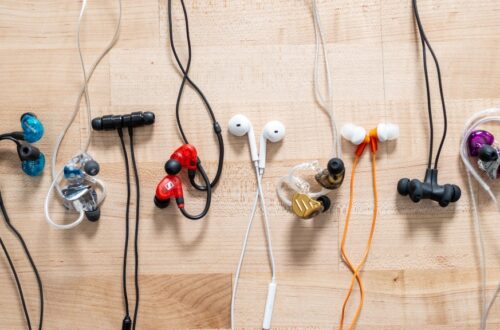 wired earbuds