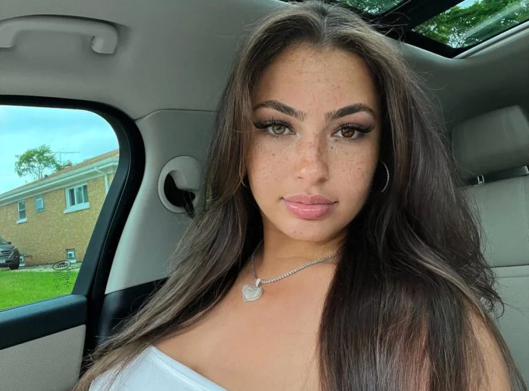 Who Is Ash Kash? The Digital Maven