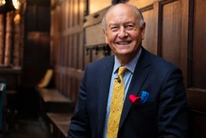 Bargain Hunt Stuart Withers