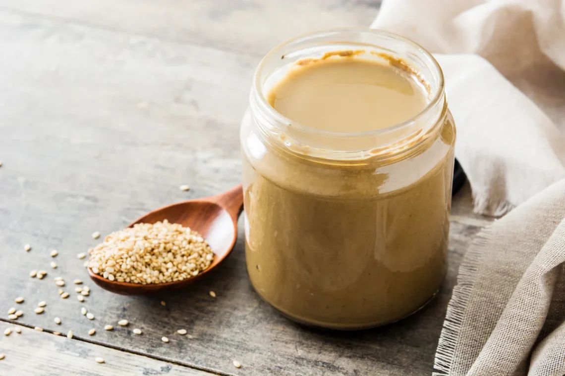 Tahhiini: The Creamy, Nutty Sesame Paste Transforming Global Cuisine