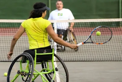 O que é o tênis em cadeira de rodas nos Jogos Paralímpicos?