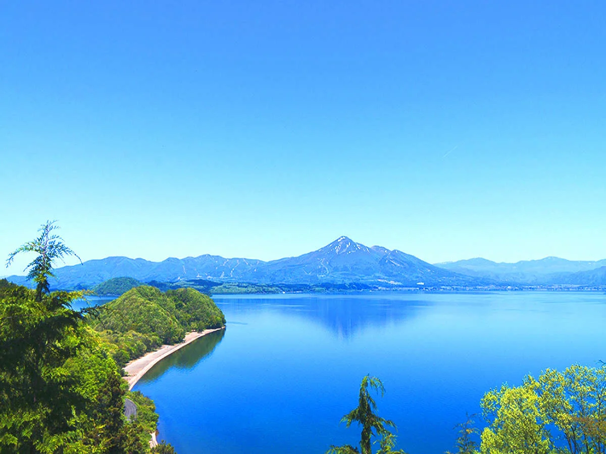 Lake Side Novante Agyapong