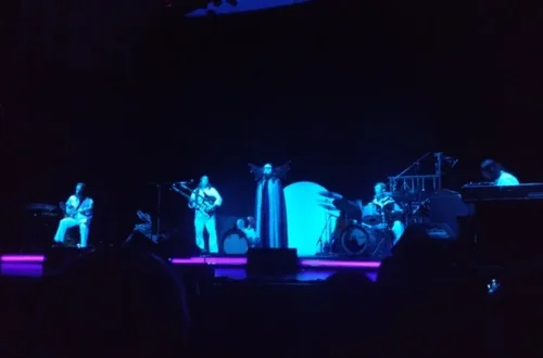 Music Box Tour Bad Revie3ws