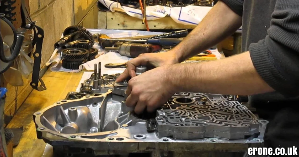 Automatic Gearbox Repair: Complete Guide to Costs, Problems & Expert